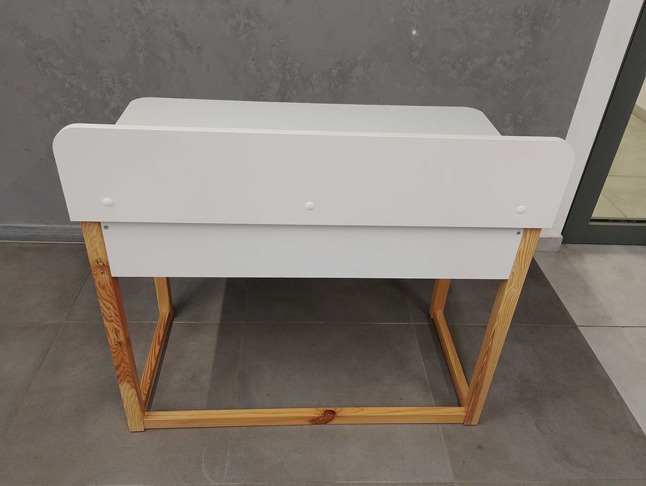 Biurko Verysimpl B-DES8 z szufladami i ogranicznikiem 100 x 58 x 75 cm