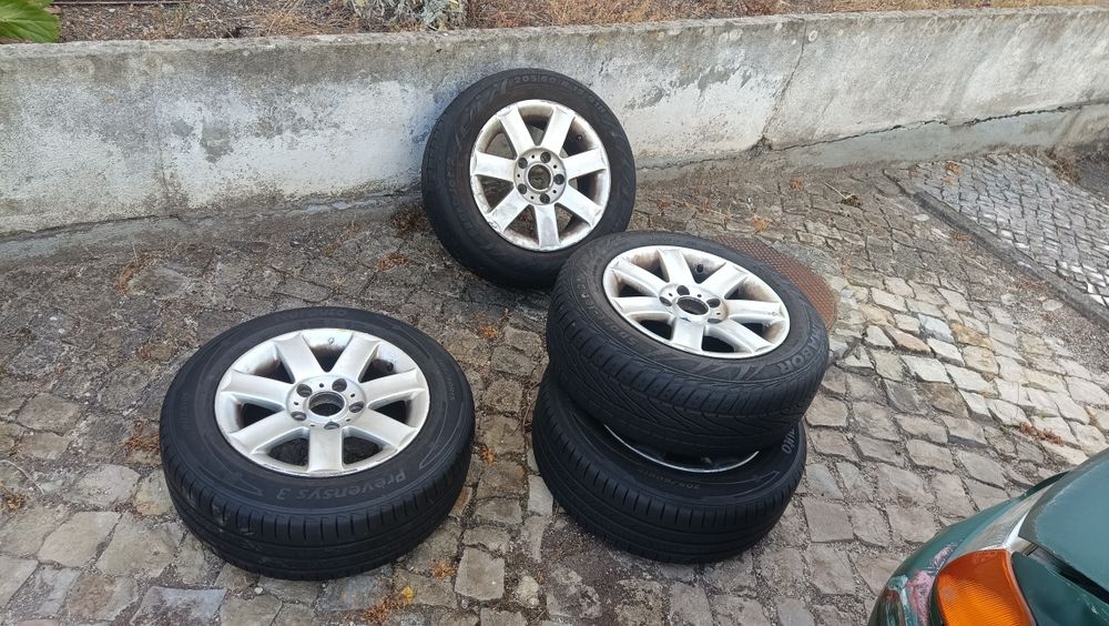 4 pneus+ jantes 205/60 r15