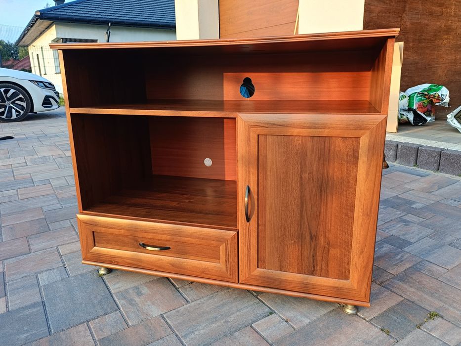 Szafka pod telewizor