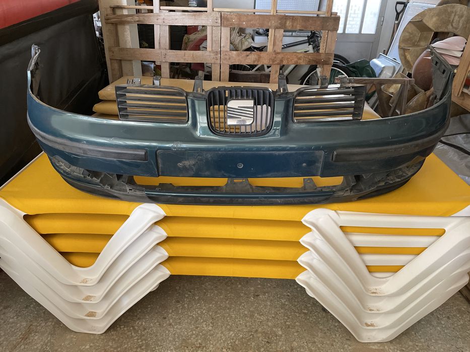 Parachoques seat toledo 2002