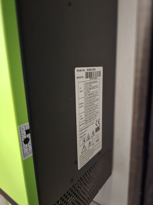 Гібридний інвертор Axioma Energy ISGRID 5 КВт