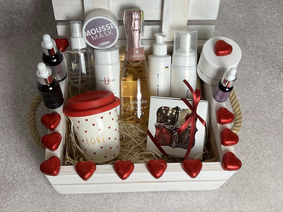 Подарунковий бокс для дівчини