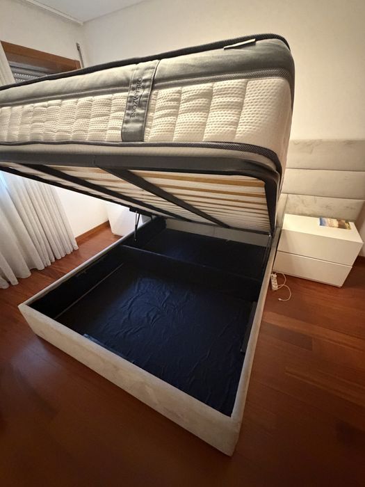 Vendo Cama + Mesinhas + Colchao Jysk =800€