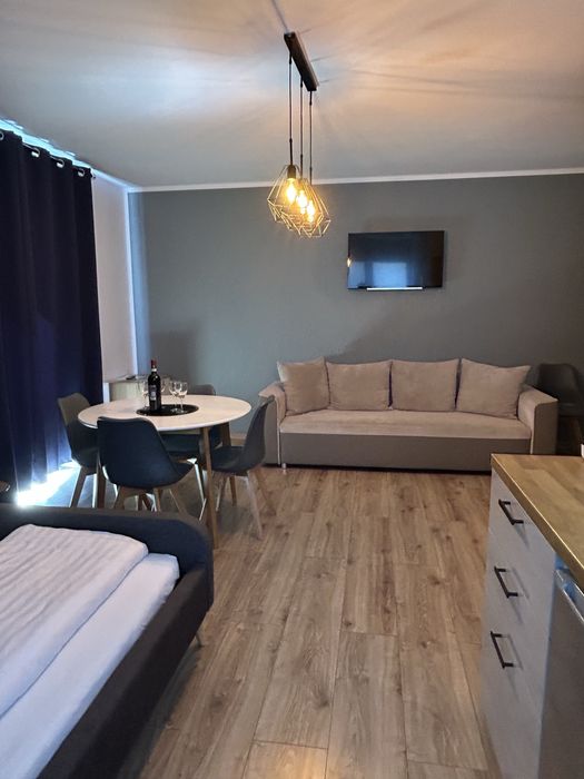 Aartamenty i pokoje z miejscem parkingowym i Jakuzzi