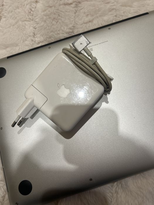 Macbook pro 13 catalina