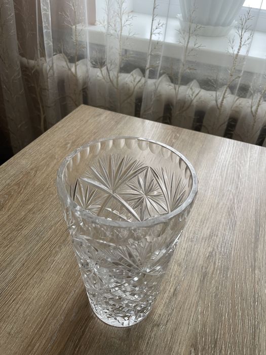Кришталева ваза