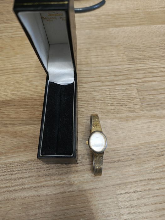 zegarek sekonda w Twojej okolicy? Sprawdź kategorię Moda