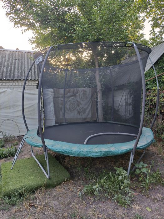 Батут Атлетик ,диаметр черного полотна 3,05