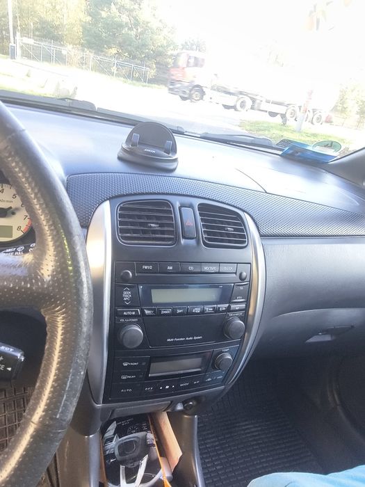 Sprzedam mazda 1.9 benzyna