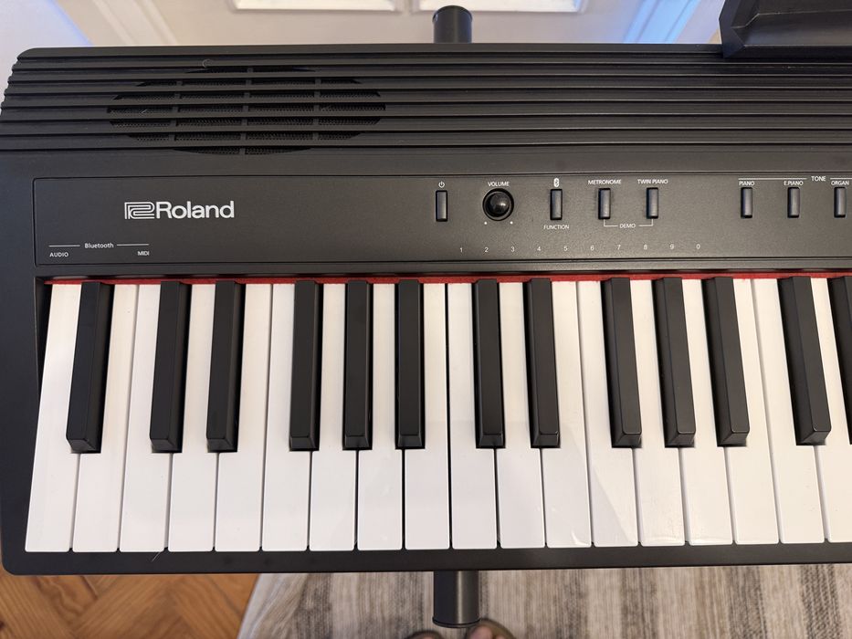 Piano Digital Roland GO:PIANO 88 (88 Teclas) + Extras