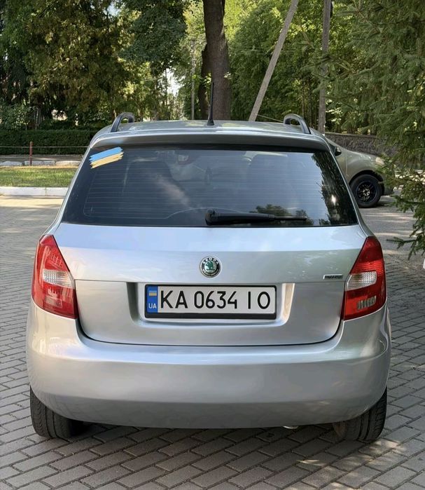 Шкода фабія SKODA