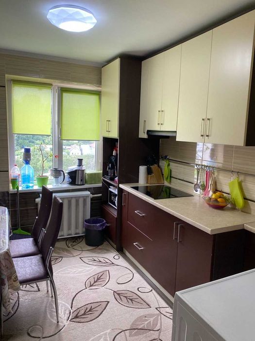 Продам 3-х комнатную квартиру на ул. Мандрыковская, 141 (с ремонтом)