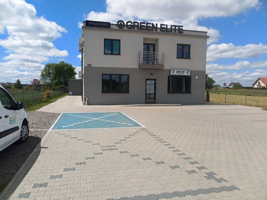 Wynajmę lokale w Ćmiłowie 17A, przy trasie Lublin Biłgoraj.