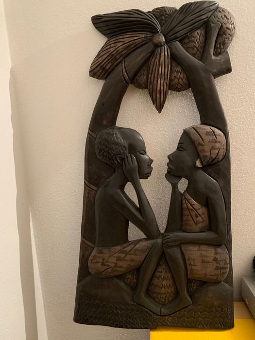 Estatueta africana em madeira
