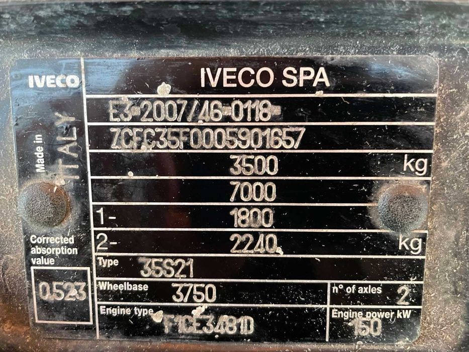 Евакуатор IVECO 35S21 2012 р, платформа з гідравлікою 5 м/2,1 м, обмін
