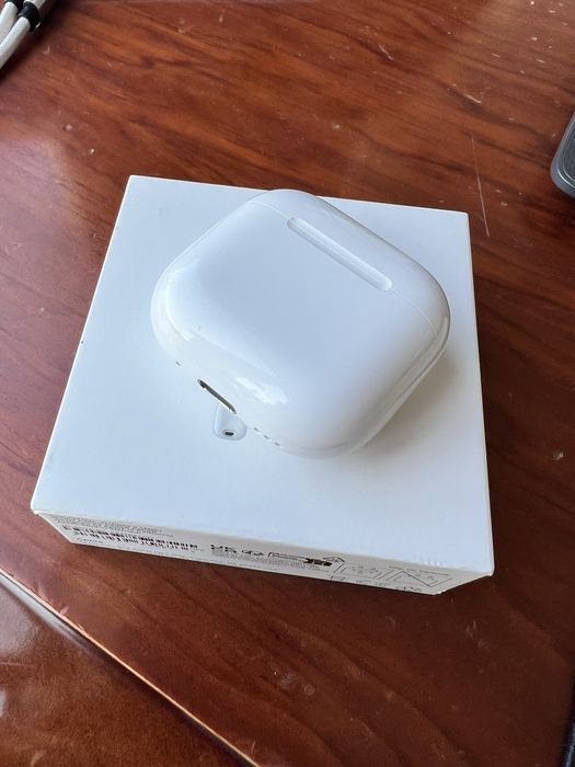 Airpods 4 Cancelamento Ruido