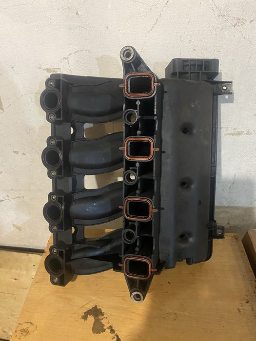 Впускний колектор BMW E46 M47 320d