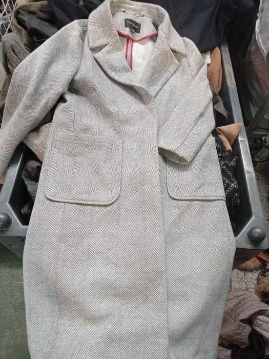 Sortowane damskie ocieplane płaszcze 1 gatunek