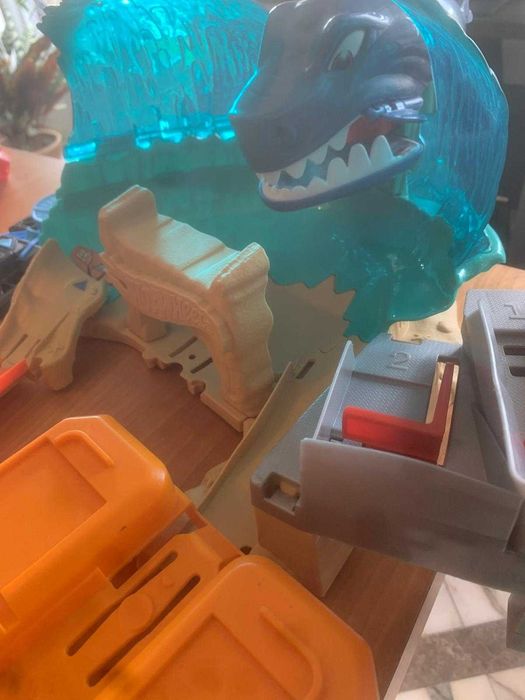 Pack Pistas carros e acessórios vários HOT WHEELS