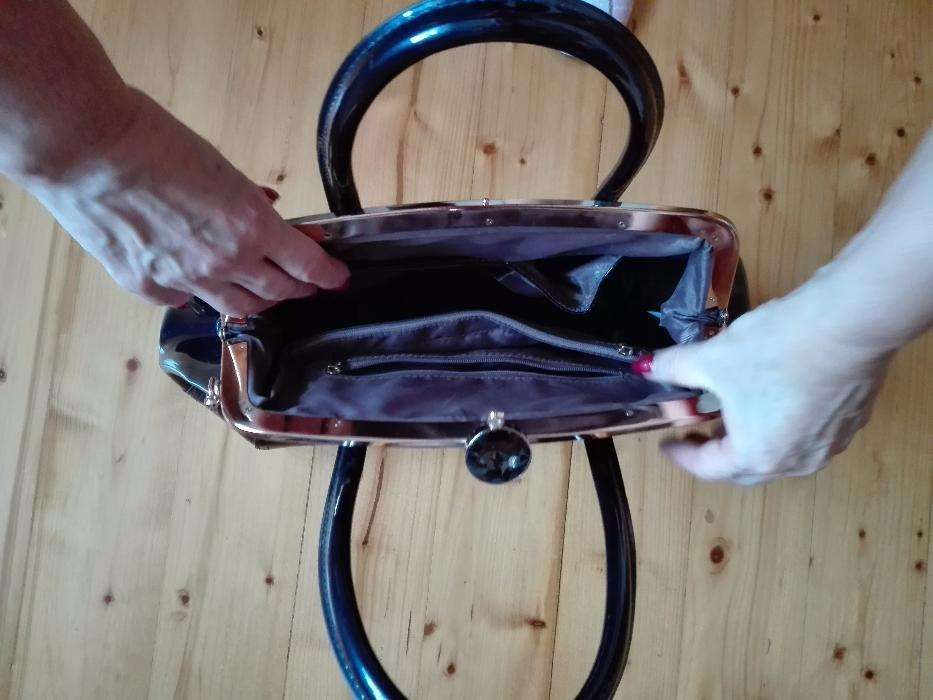 Torebka z połyskiem