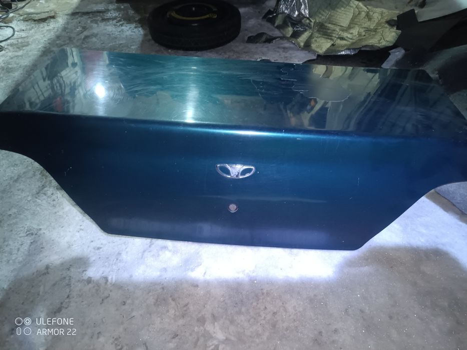 Продам кришку багажника Daewoo Nexia