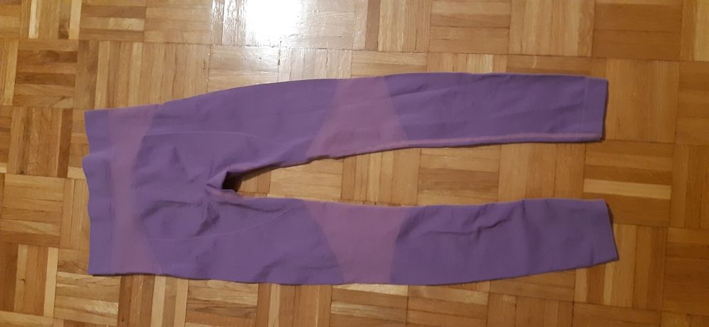 Dziewczece Legginsy termiczne rozmiar 134