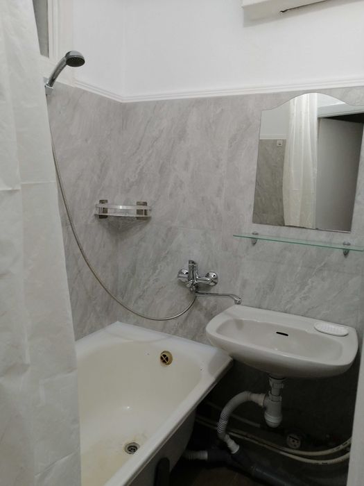 Довгострокова оренда  2-х кім. квартири