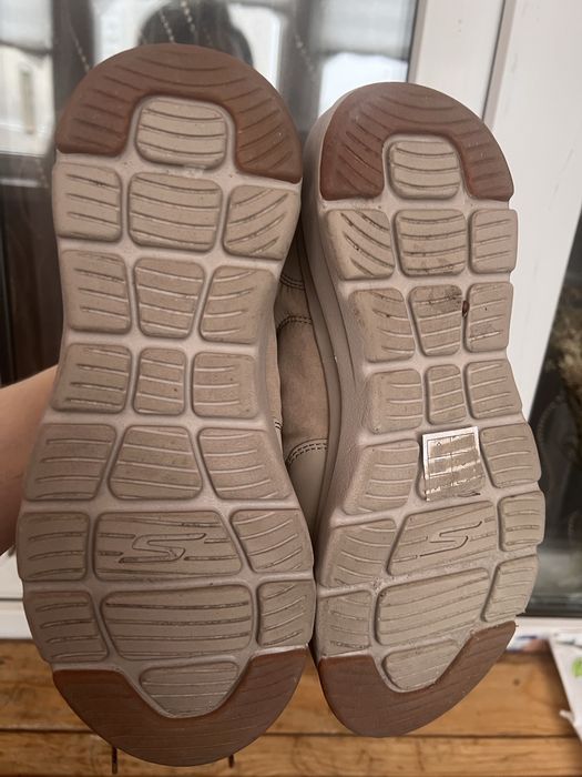 Черевики Skechers Бежеві