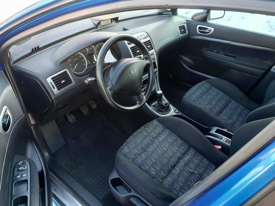 BARDZO ZADBANY, salon PL, idealnie jezdzi, klimatronik.