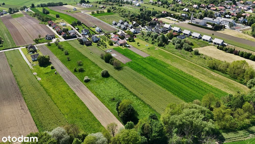 Działka położona jest w cichej, zielonej części Kobylan - Widok 3