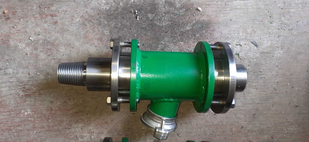 Вертлюг для малогабаритной буровой установки