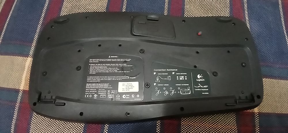 Клавиатура Logitech Wireless Canada 310 +беспроводная мышка в подарок!