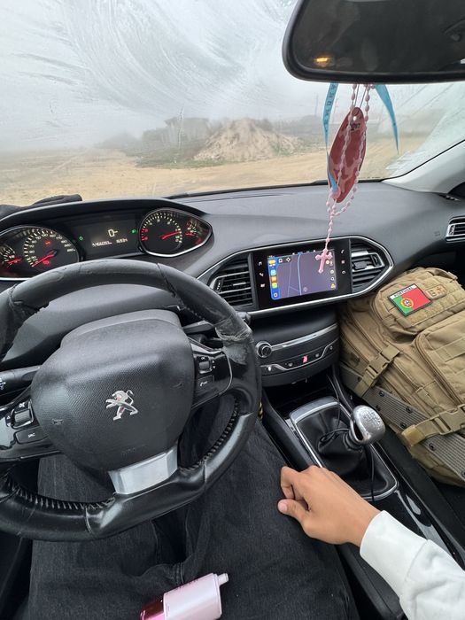 PEUGEOT 308 II Hatchback — photo 4