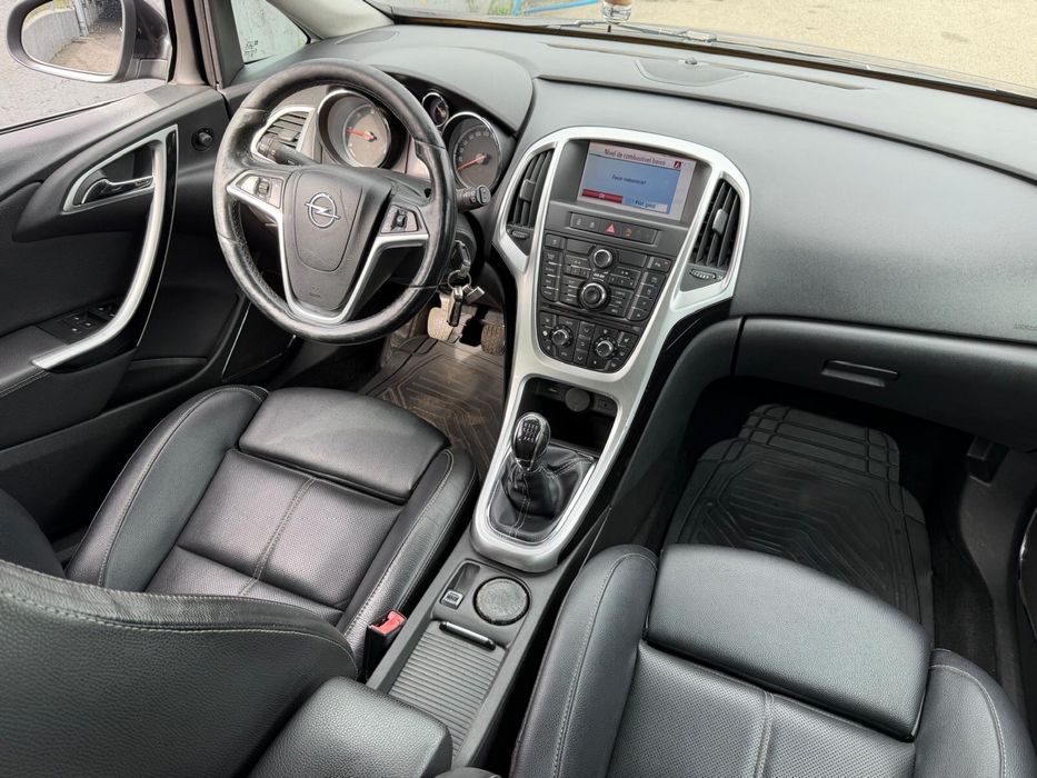 Opel Astra J 1.7CDTi 125CV