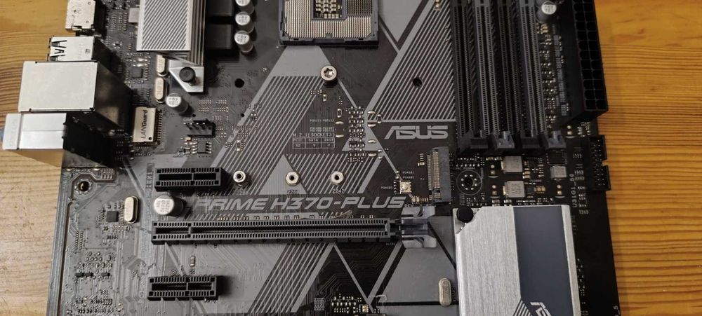 Материнка,плата ASUS Prime H370-PLUS