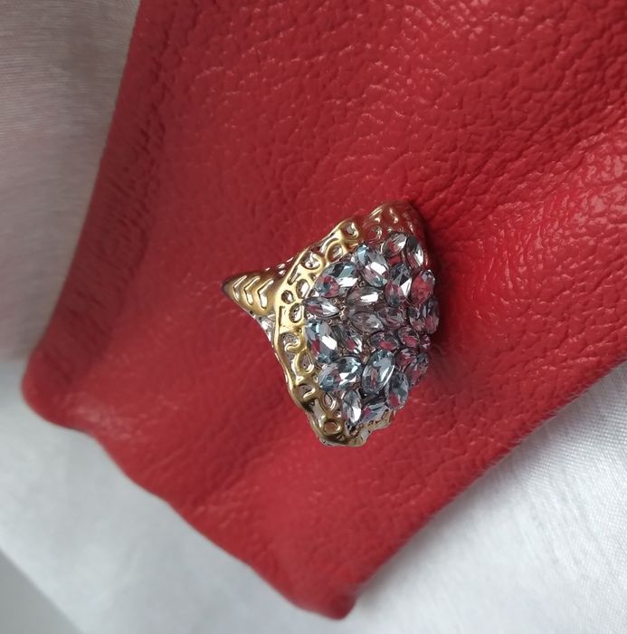 Свадебное кольцо перстень