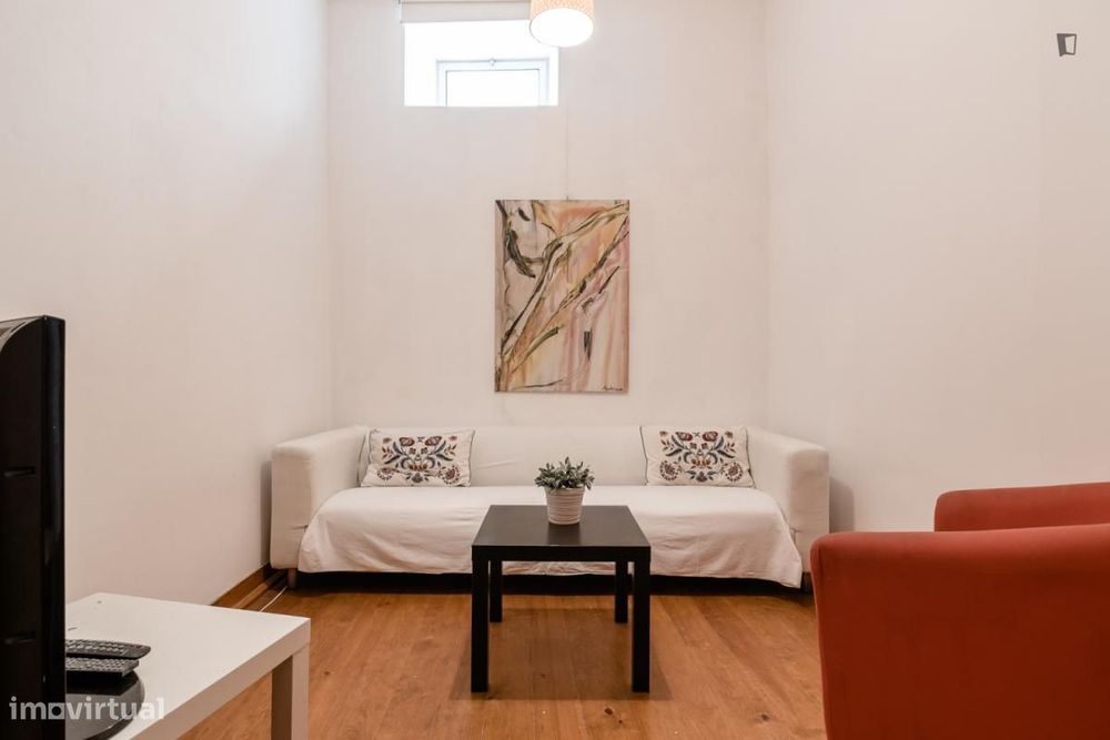 Quarto - localizado em Santa Apolónia Lisbon
