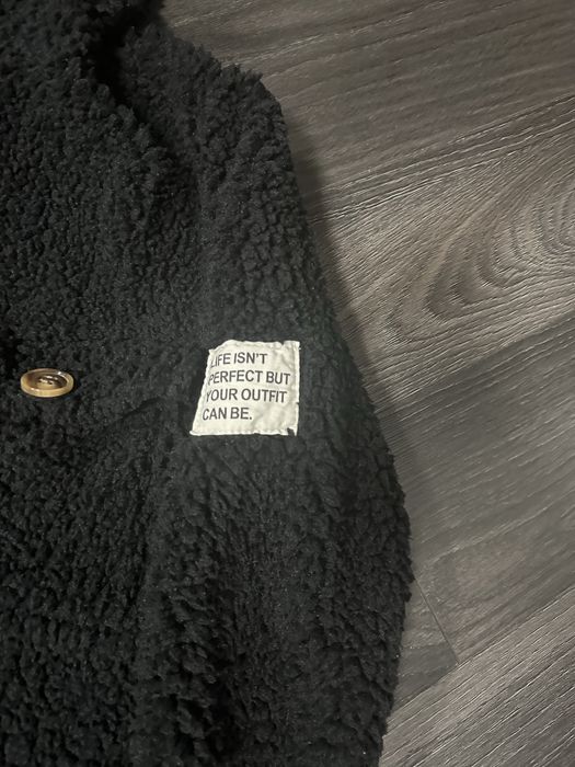 Dlugi plaszcz baranek z kapturem