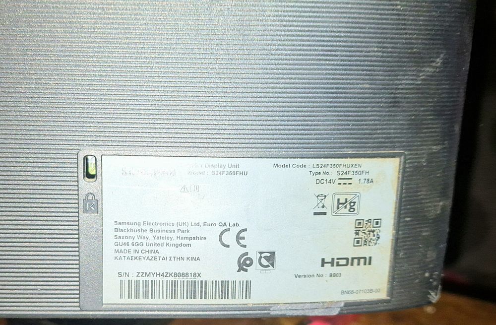 Monitor Samsung w stanie takim jak widać