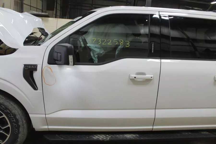 Двері водія ford f150 2021  RL3Z-1020125-A ML3Z-1620125-B ML3Z-1620125