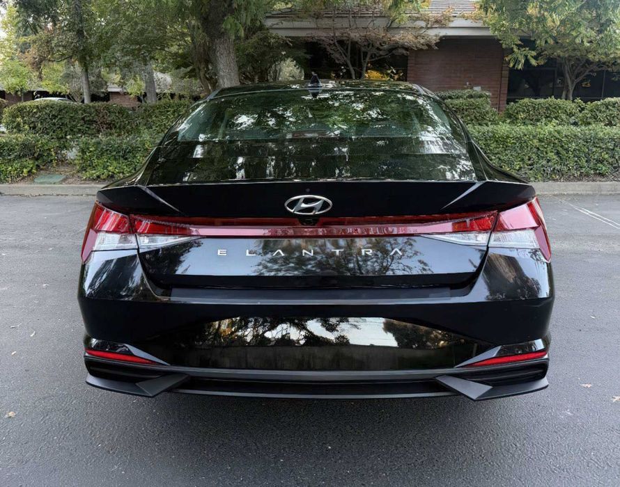 Hyundai Elantra SEL      2022