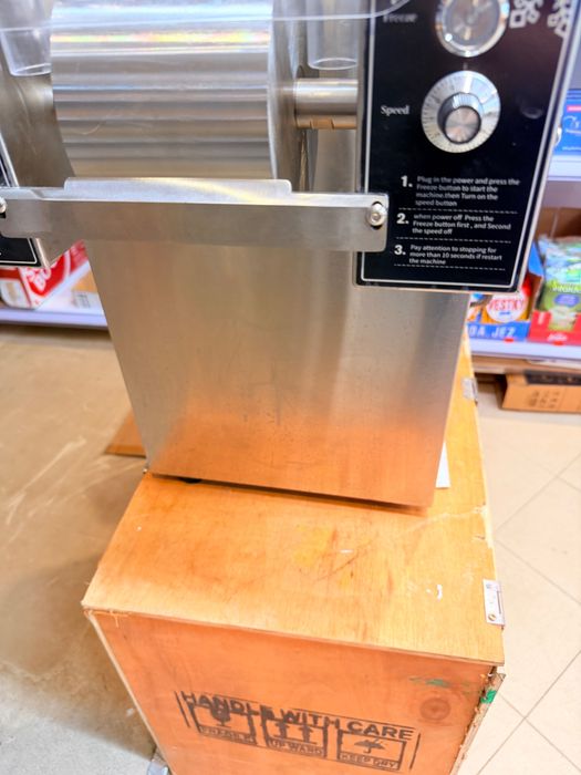 Máquina Profissional de Gelo Floco de Neve / Bingsu