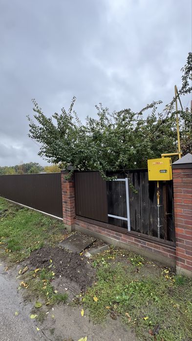 Продам участок 10 соток Бородянка Жилая улица с Газом.