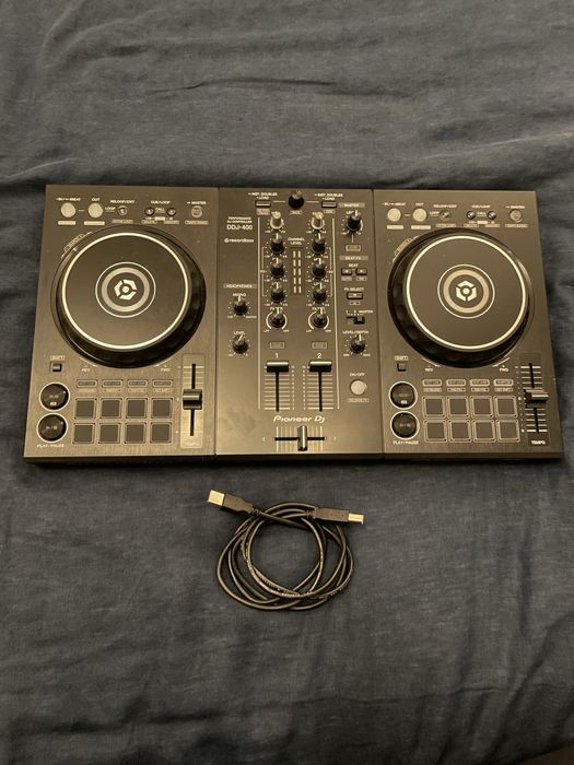 Pioneer ddj 400 nova (acompanha cabo USB B)