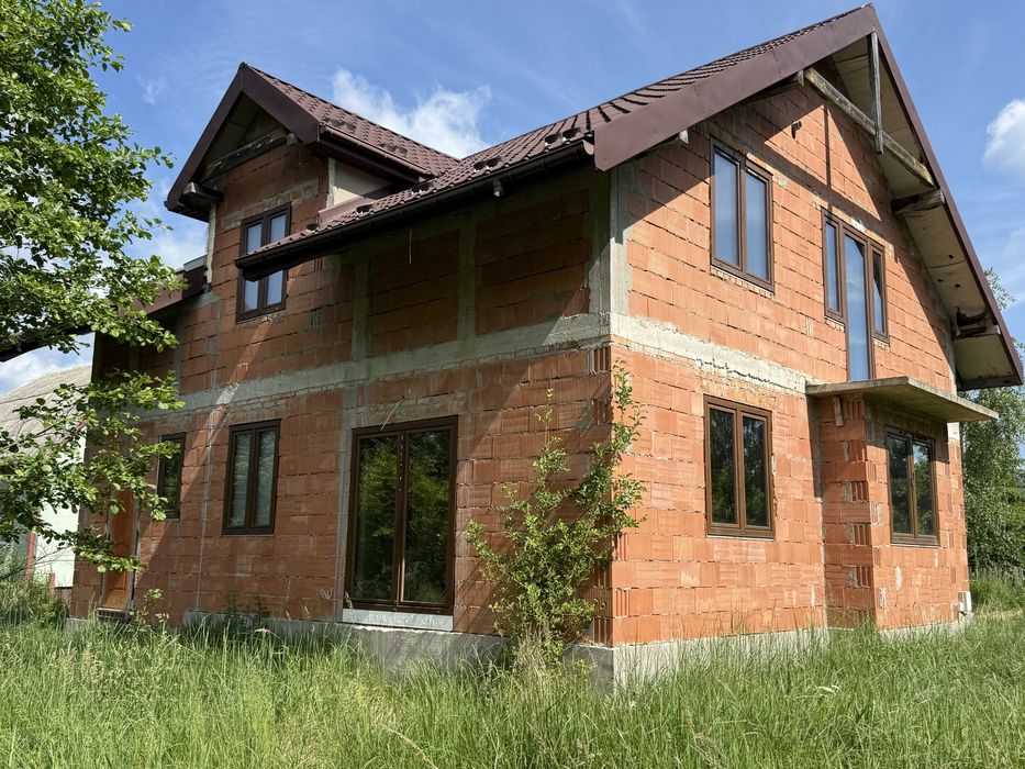 Dom z piękną działka nad rzeką. Osiedle  Paryska