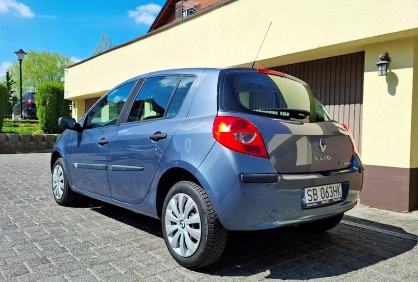 Renault Clio III Expression 1.2 16V 75KM Benzyna Klimatyzacja 5 drzwi Serwisowany
