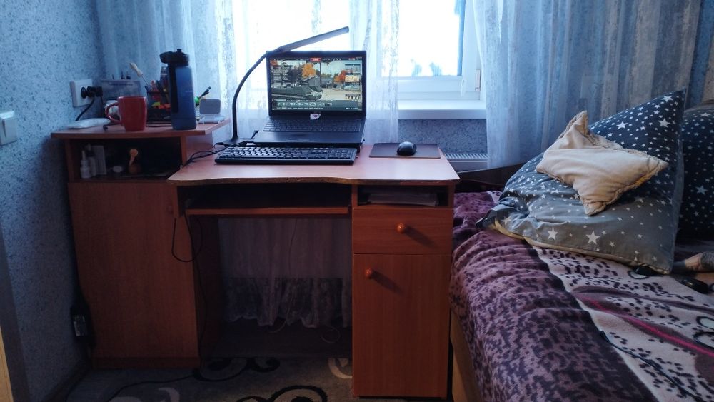 Письмовий стіл б/у