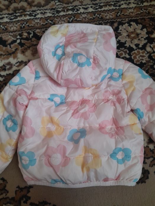 Куртка  для девочки.