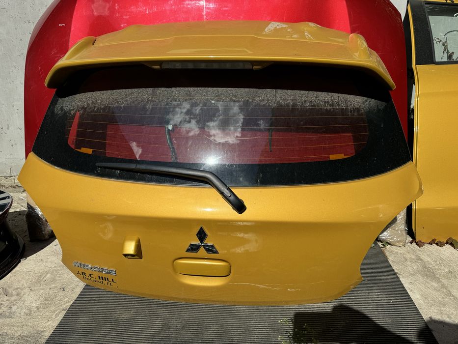 Ляда кришка багажнику Mitsubishi Mirage 2020 2021 2022 2023
