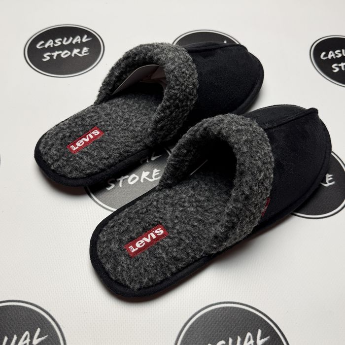 ОРИГІНАЛ Чоловічі Домашні Тапочки Levis 41 42 43 44 45 46 Шлепки Тапки Капці Чорні з США